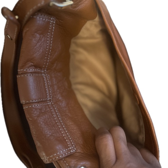 Genuine leather crossbody purse….Liz Claiborne by New York - Picture 8 of 15